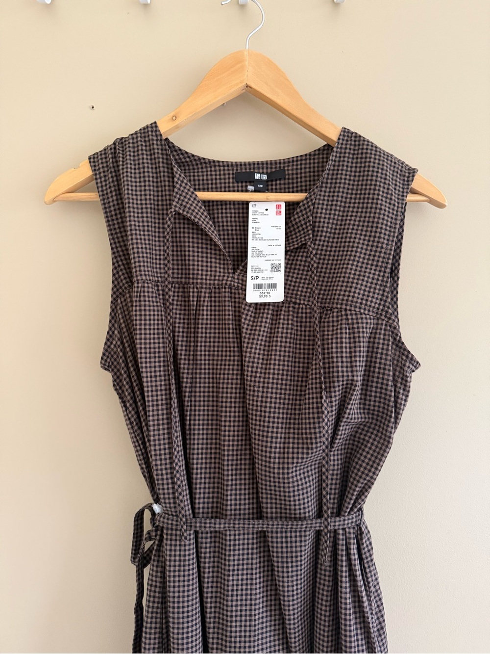 UNIQLO Brown Gingham Sleeveless Midi Dress with Waist Tie